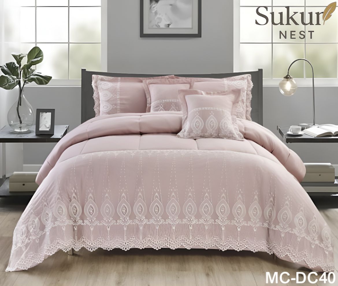 غرفة نوم كلاسيكية